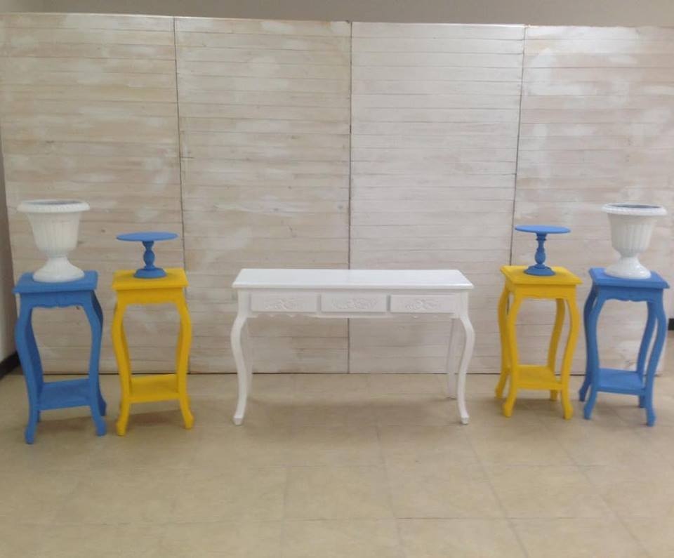 * Blanca 3Gavetas $ 100.00
* Aux Amarillas $ 50.000
* Aux Azul $ 50.000