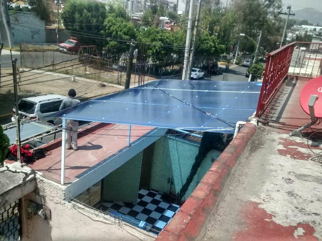 Instalacion de Techo de Policarbonato Lexan color Azul