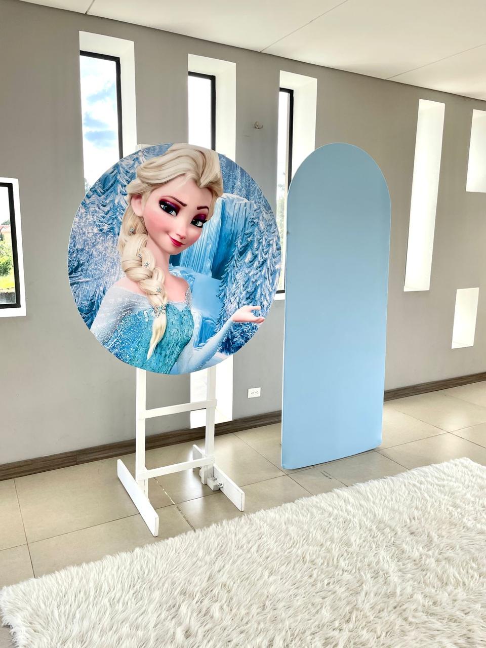 Circulo Efecto 3D Tematico
1.30m diametro x 2.20cm Altura
$80.000