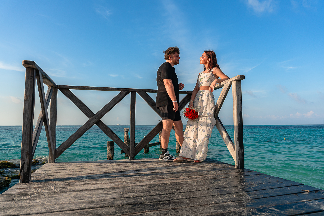 https://0201.nccdn.net/1_2/000/000/0e8/58b/romantic-proposal-in-cancun-sunset--riu-palace-las-americas-canc.jpg
