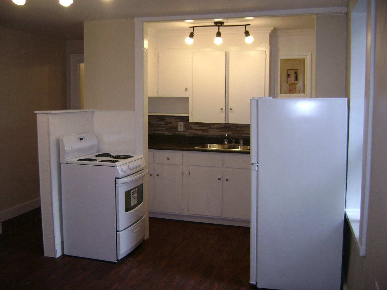 95 Hazen St. #2 Kitchen