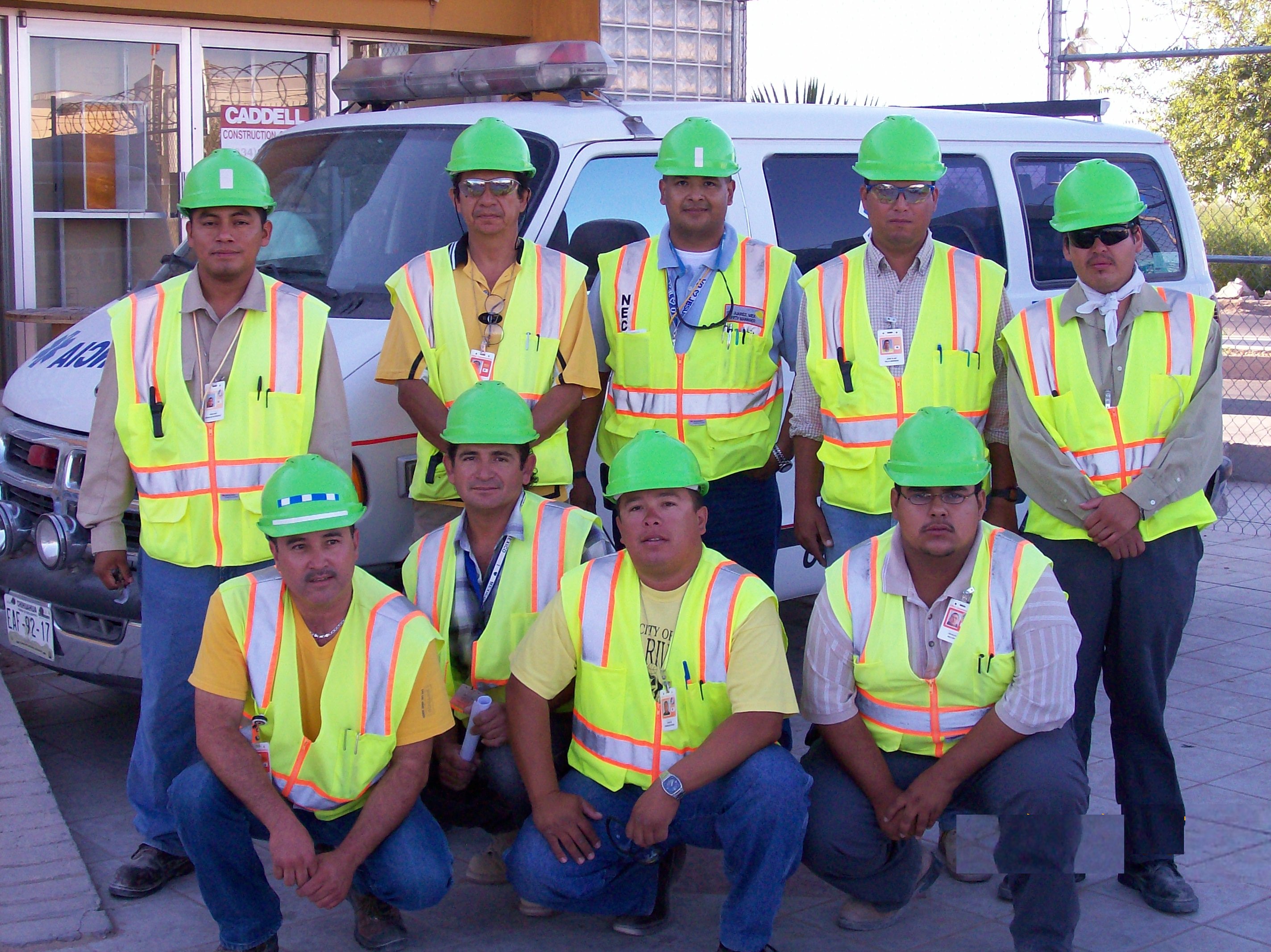 https://0201.nccdn.net/1_2/000/000/0ea/095/safety-team-005.jpg