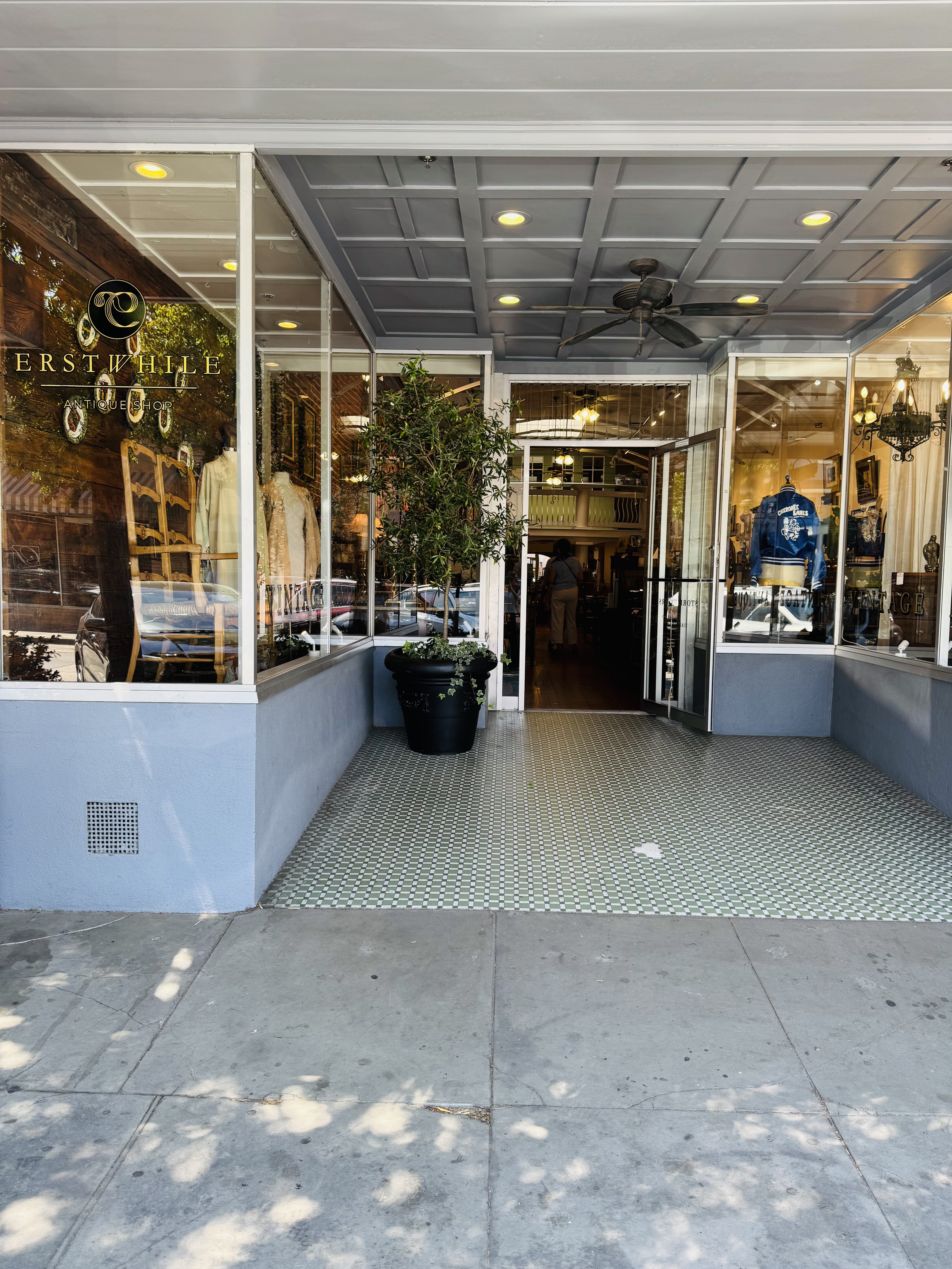 Erstwhile~ 123 Kentucky St