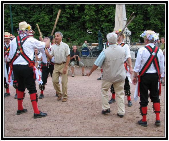 The Mayor of Baron & another member of the audience join in
