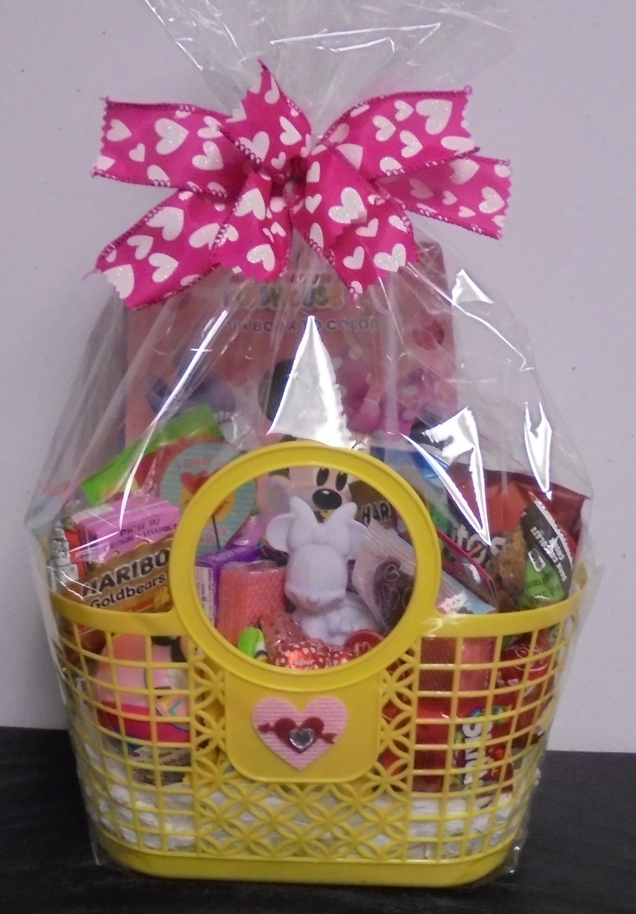 (K22) "Minnie Mouse" Goodie Basket
$40.00