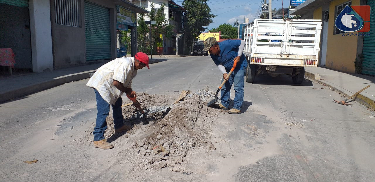 TAPAR EXCAVACIÓN EN LA CALLE CIPRÉS, COL. AVIACIÓN 1a. SECC.