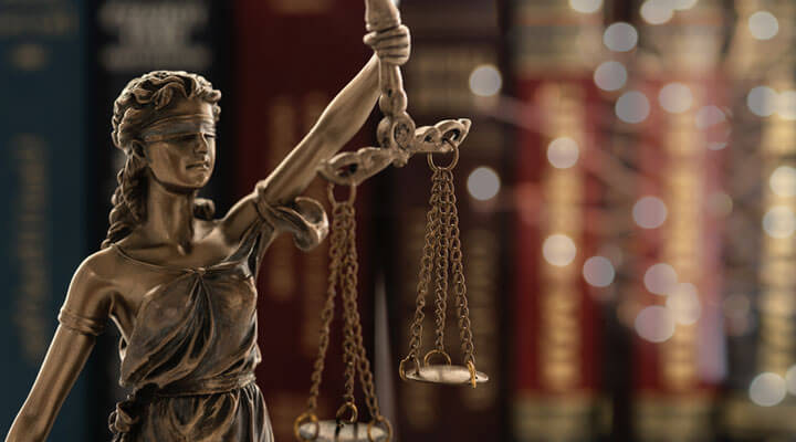 Llausas Betancourt Asociados- DESPACHO DE ABOGADOS