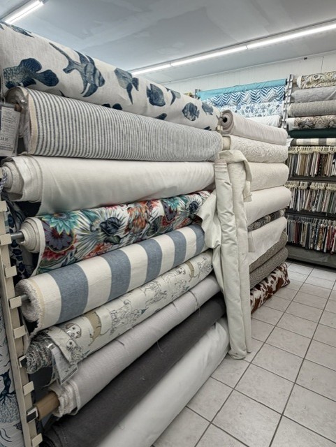 https://0201.nccdn.net/1_2/000/000/0eb/f8f/showroom7.jpg