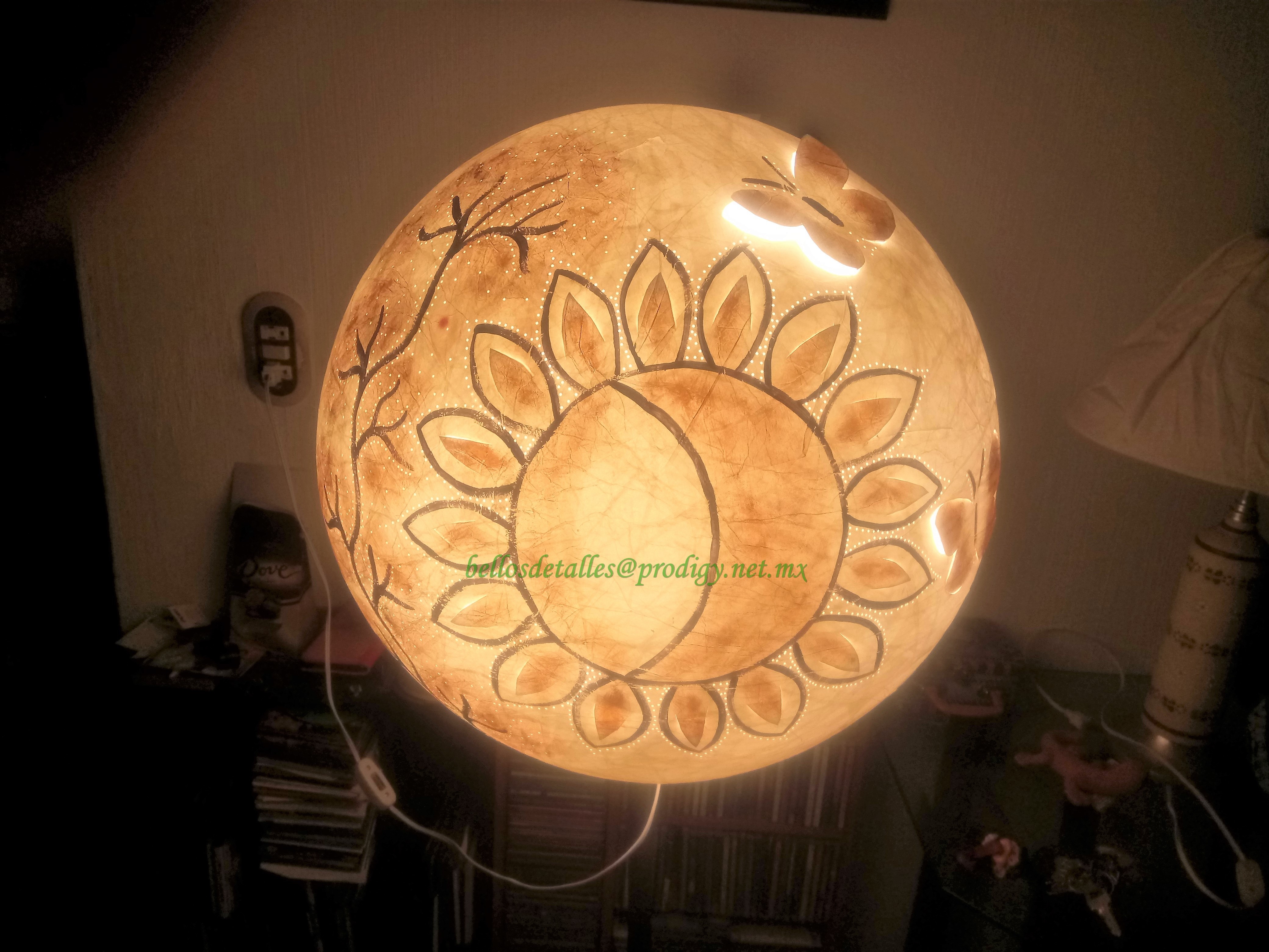 https://0201.nccdn.net/1_2/000/000/0ec/436/L--mpara-redonda--girasol-4160x3120.jpg
