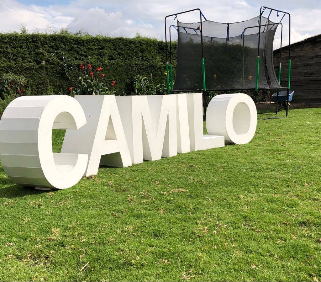 Cada letra en Alquiler
Medidas 80cm de Altura
$35.000