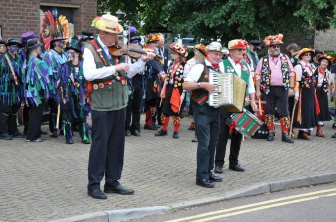 The Merrydowners bash out a few tunes