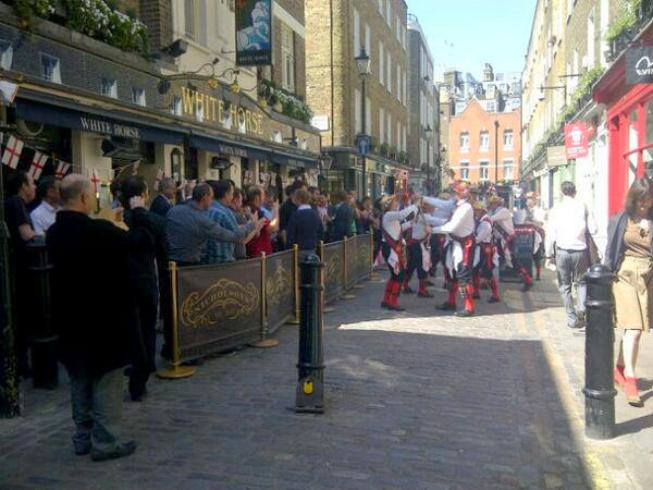  Dancing outside The White Horse Carnaby St