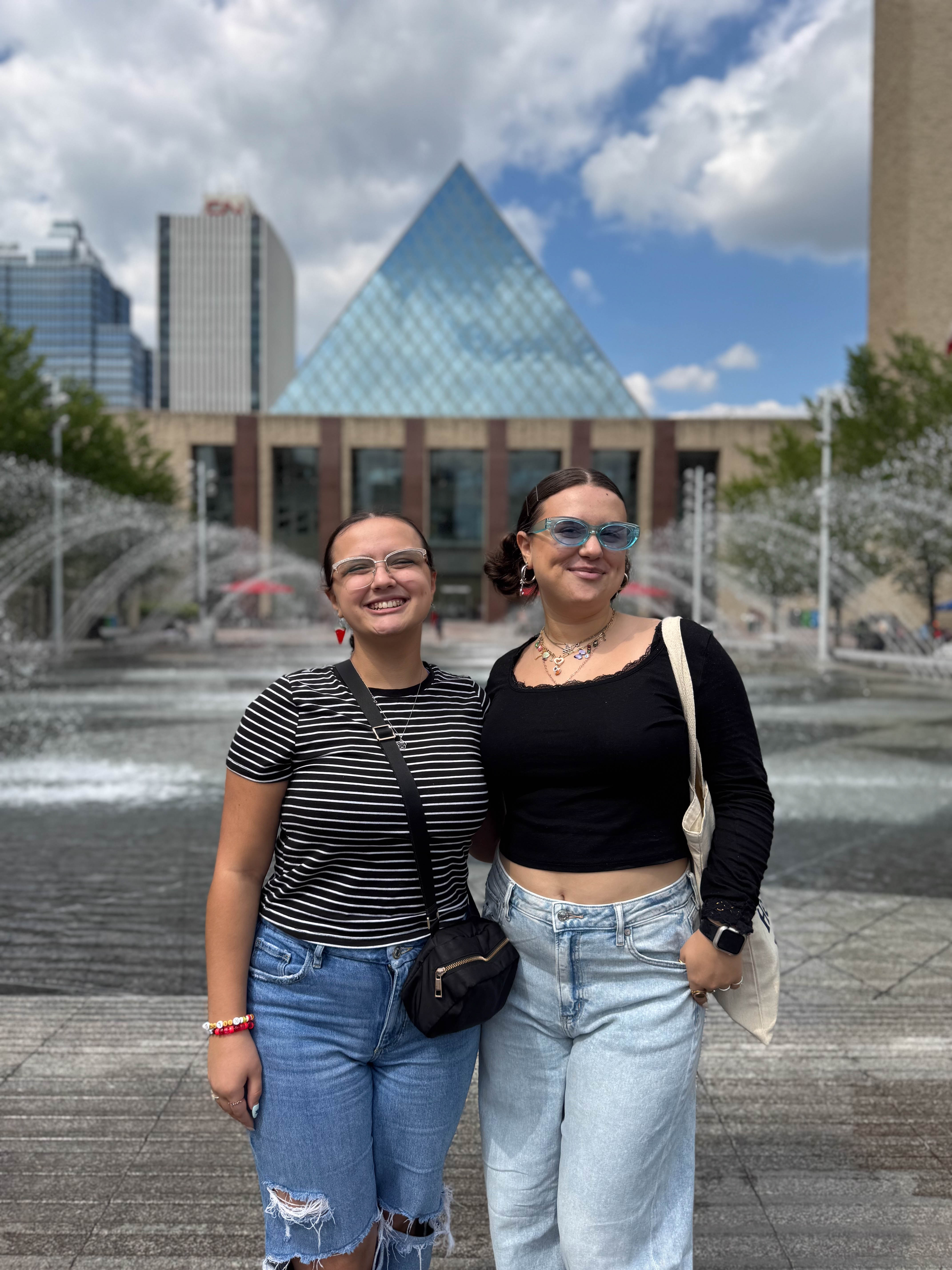 https://0201.nccdn.net/1_2/000/000/0ef/141/edmonton-order-44.jpg