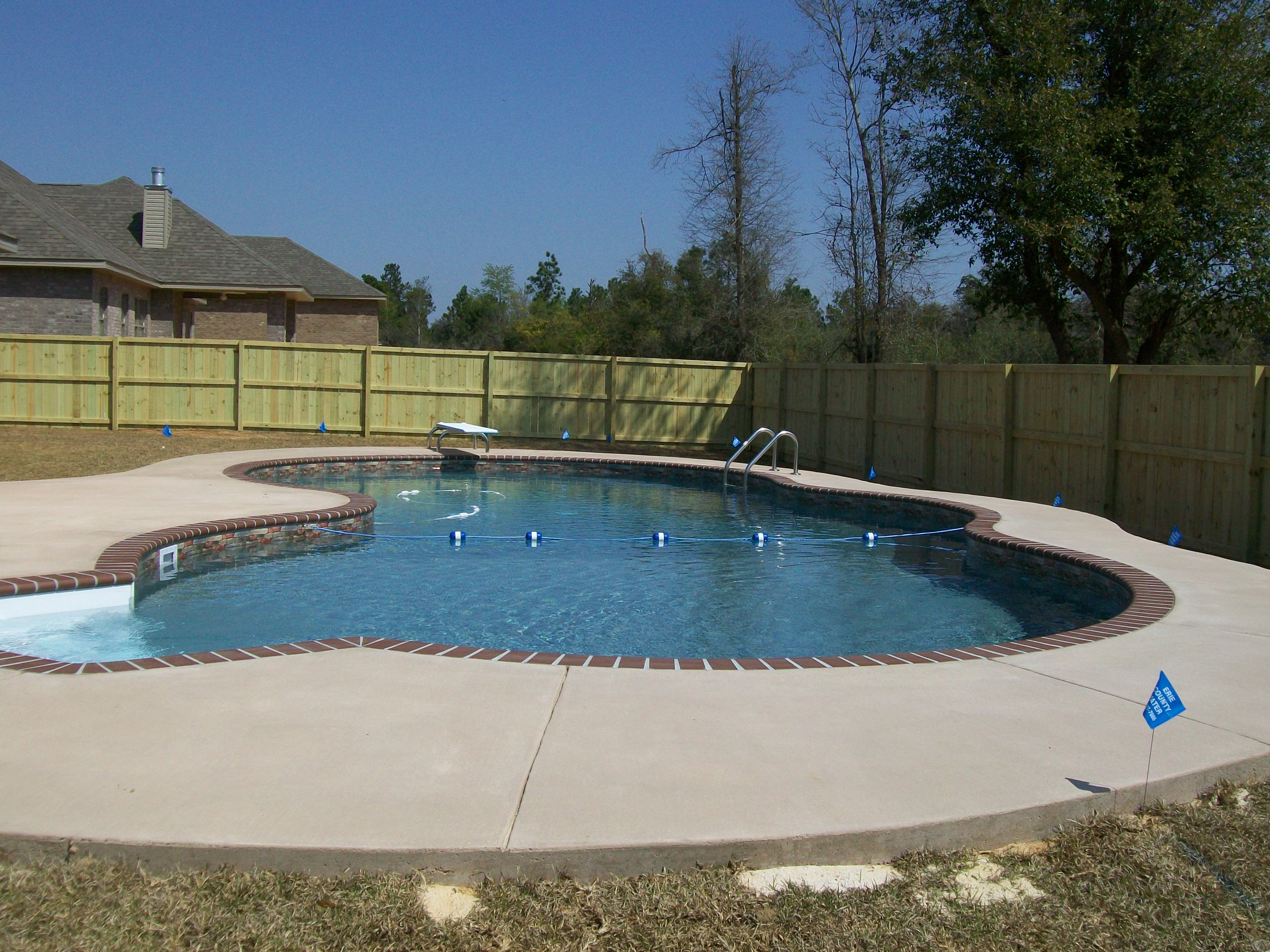 roberts-pools.com - Pool shapes and sizes