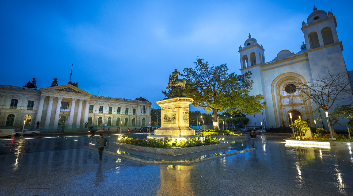 https://0201.nccdn.net/1_2/000/000/0f0/14b/elsalvador2.jpg