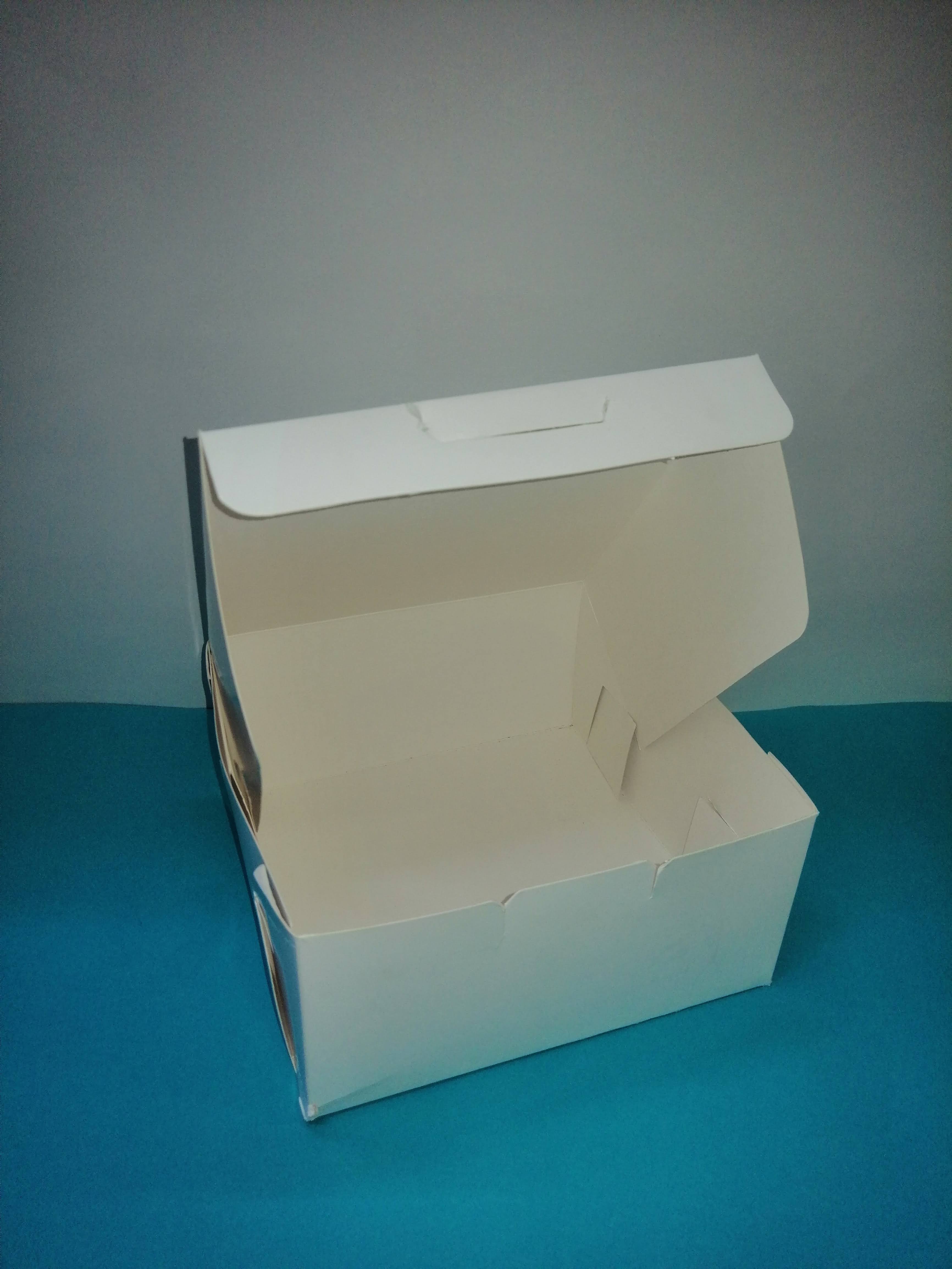 CAJA PARA PASTEL BLANCA 20X20X10