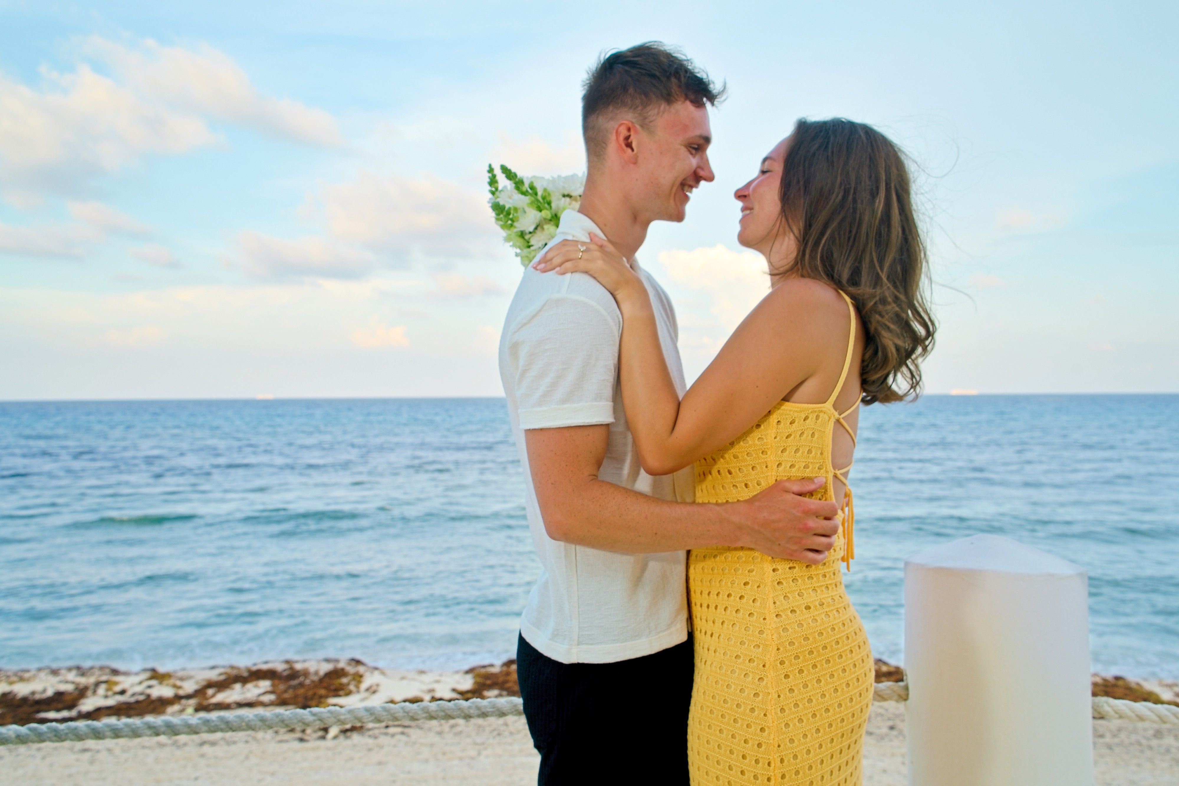 https://0201.nccdn.net/1_2/000/000/0f0/e9d/engagement-moment-captured-%E2%80%93-proposal-photos15.jpg