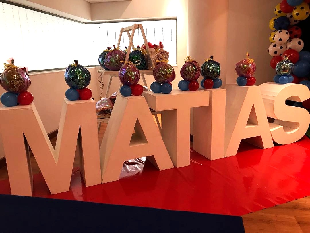 Cada letra en Alquiler
Medidas 80cm de Altura
$35.000