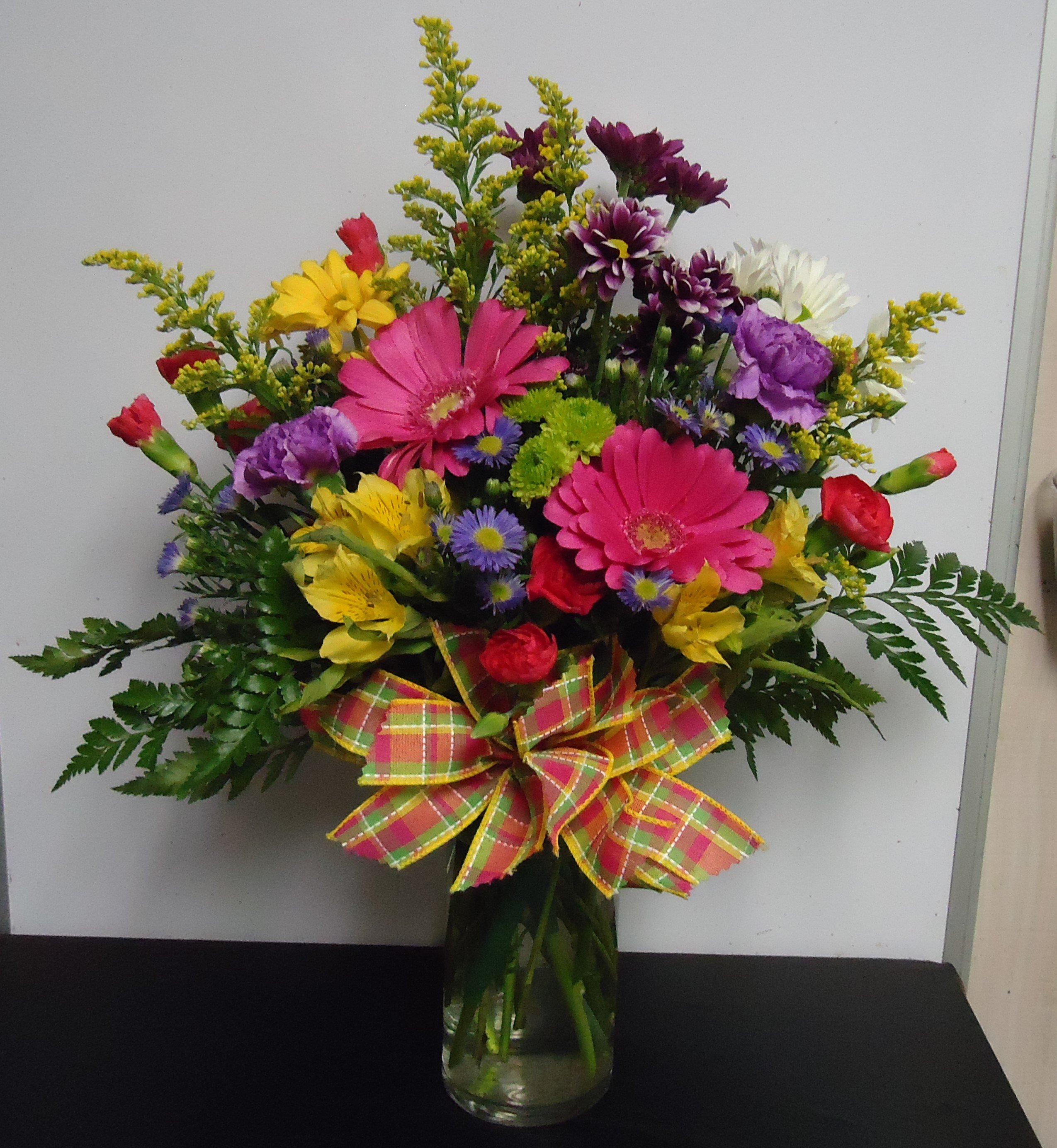 (7)  "Designers Choice"
Fresh Mix Vase
$65.00