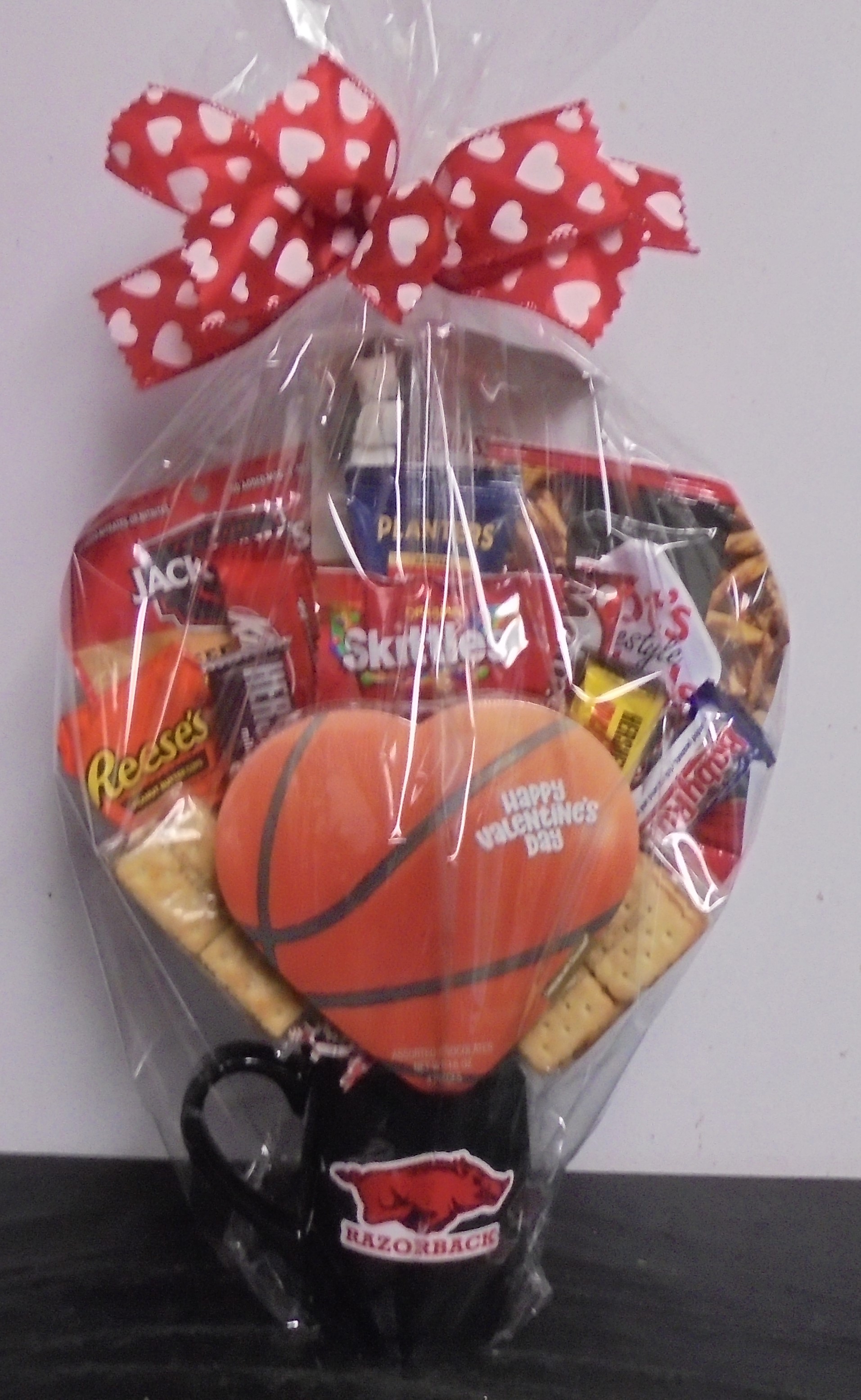 (40) "Razorback" Mug
Candy Bouquet
$40.00