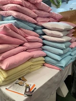 Cojines
Tonos pasteles
44cm x 44cm
Alquiler $ 5.000
Precio Unitario