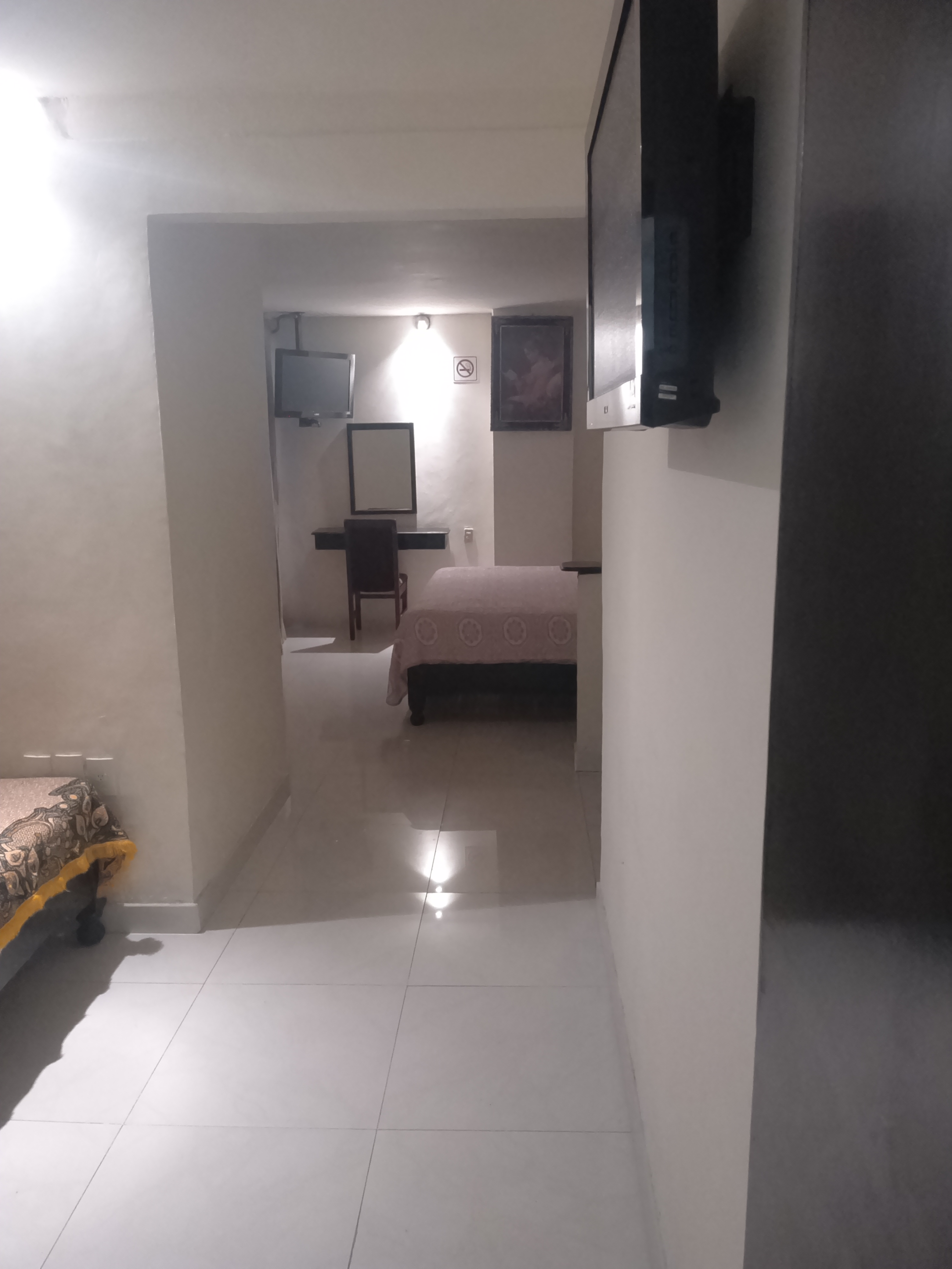 Cesar’s Hotel  - WIFI EN TODA LA HABITACION