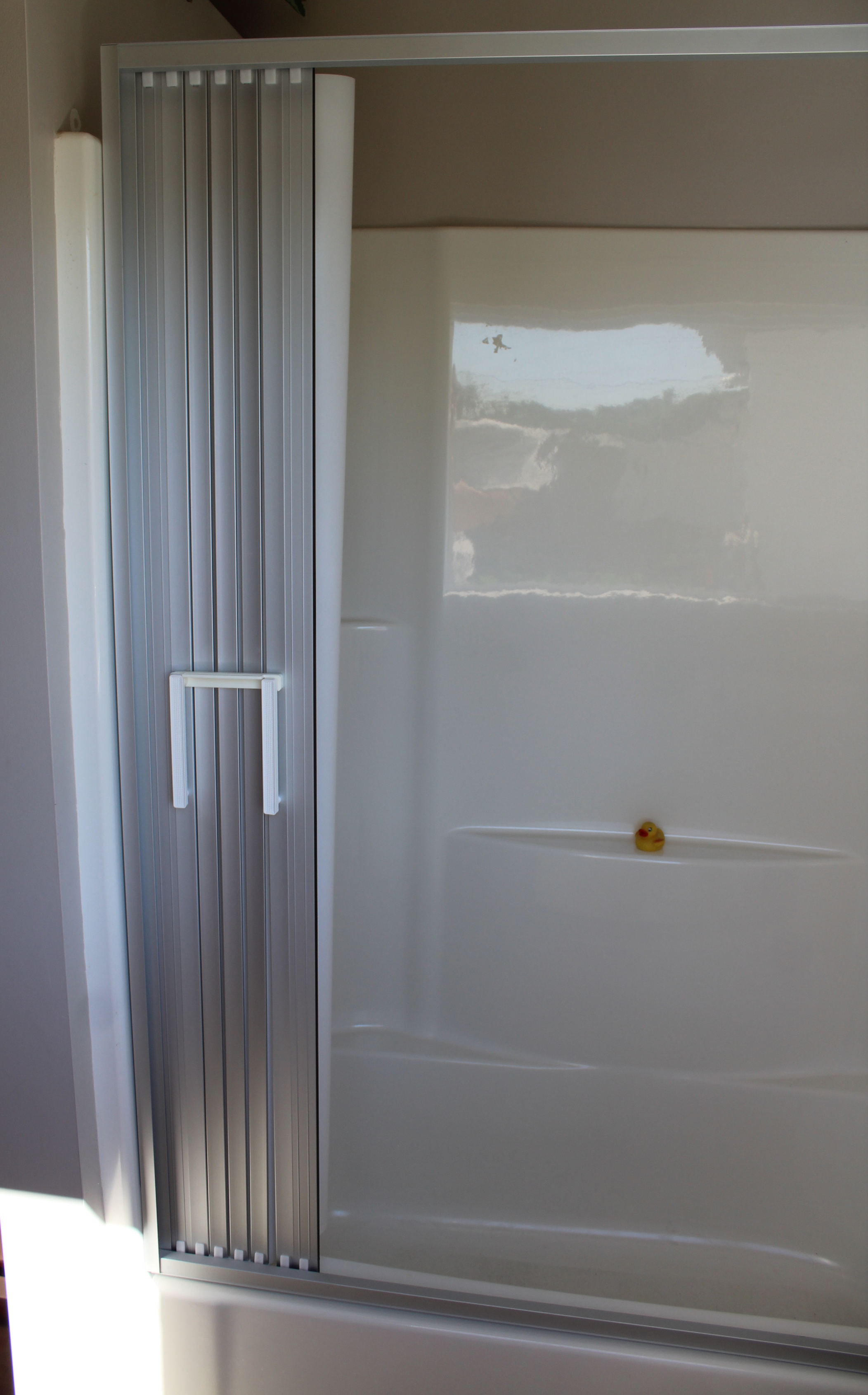 Shower Solutions Usa Magnafold Shower Doors