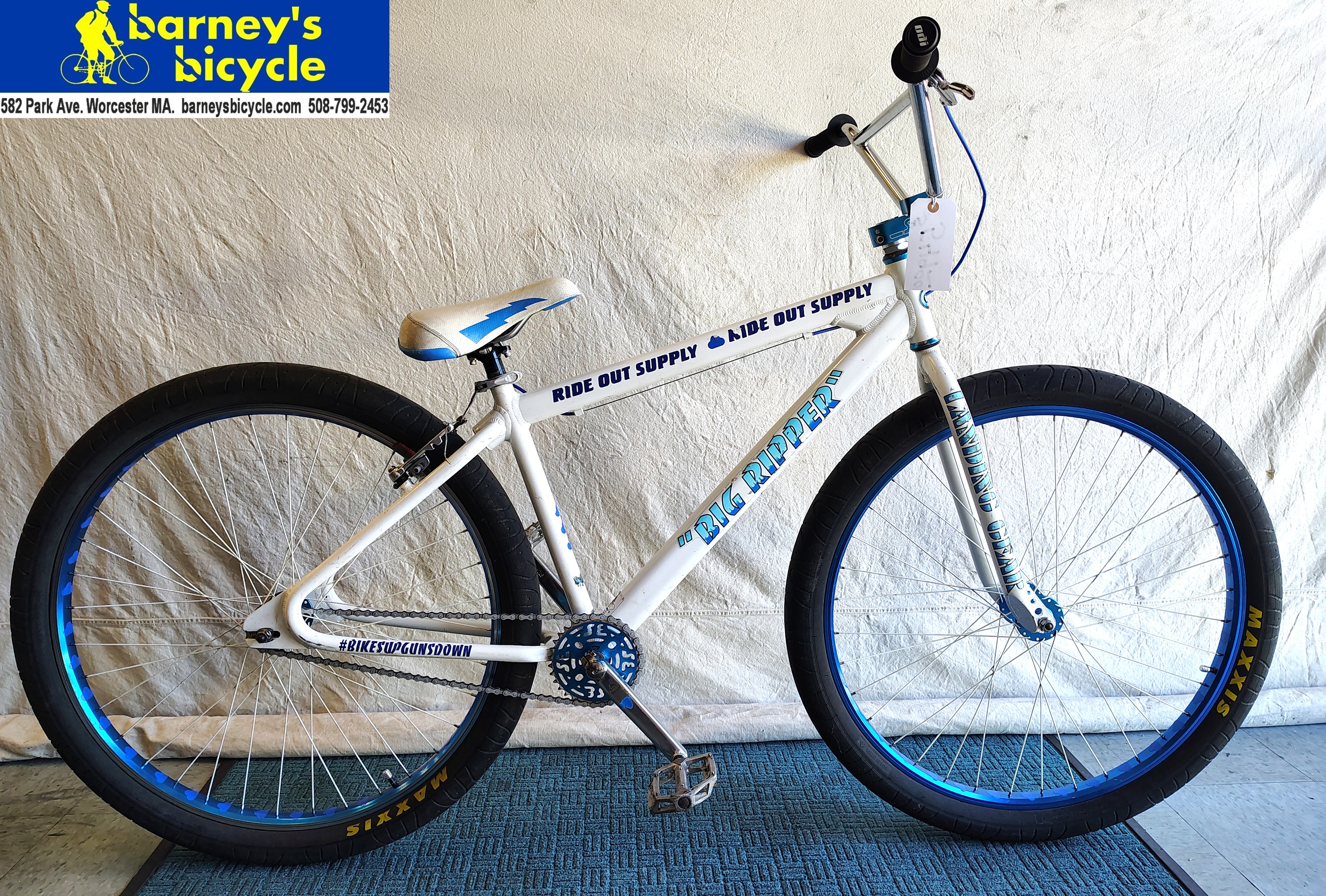 SE Big Ripper 29
29" BMX/ Ages 13 -Adult
Price: $549.00
(Professionally Tuned)