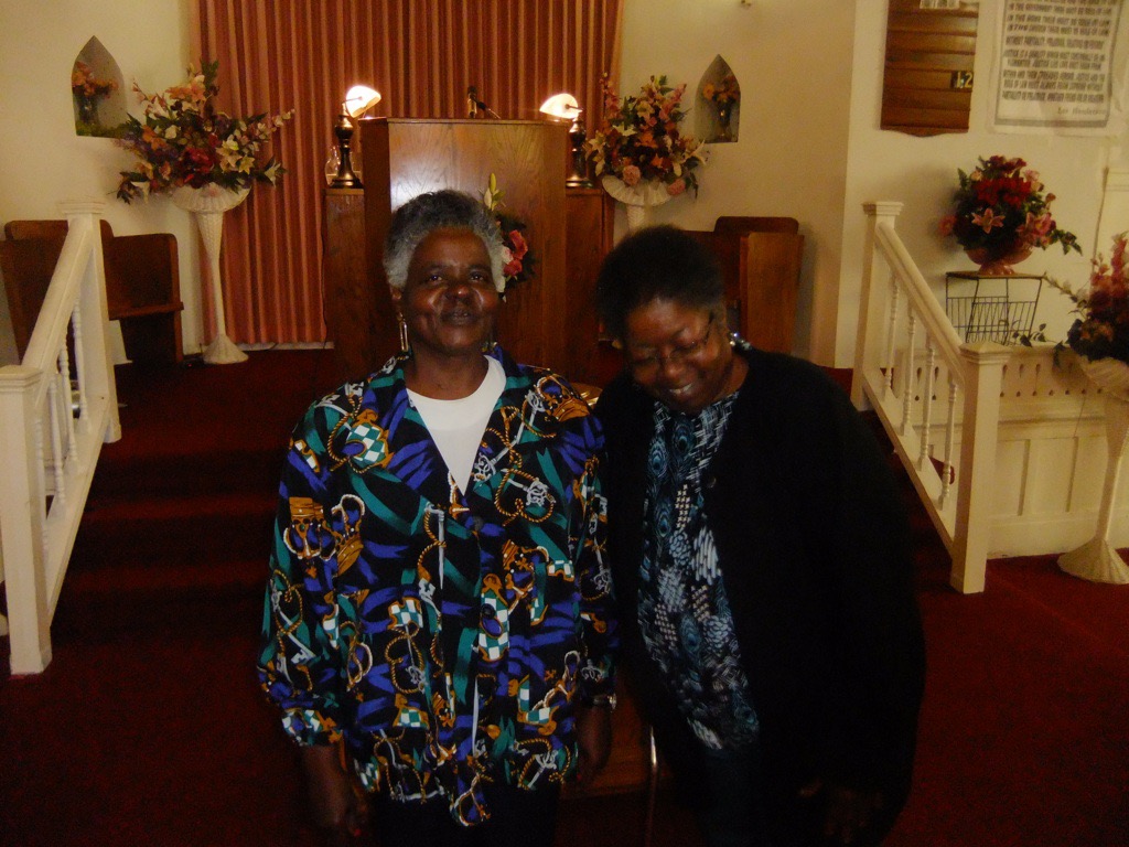 https://0201.nccdn.net/1_2/000/000/0f5/d15/img_9493-sisters-burnell.jpg