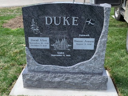 https://0201.nccdn.net/1_2/000/000/0f6/62d/23485-Duke-front.png