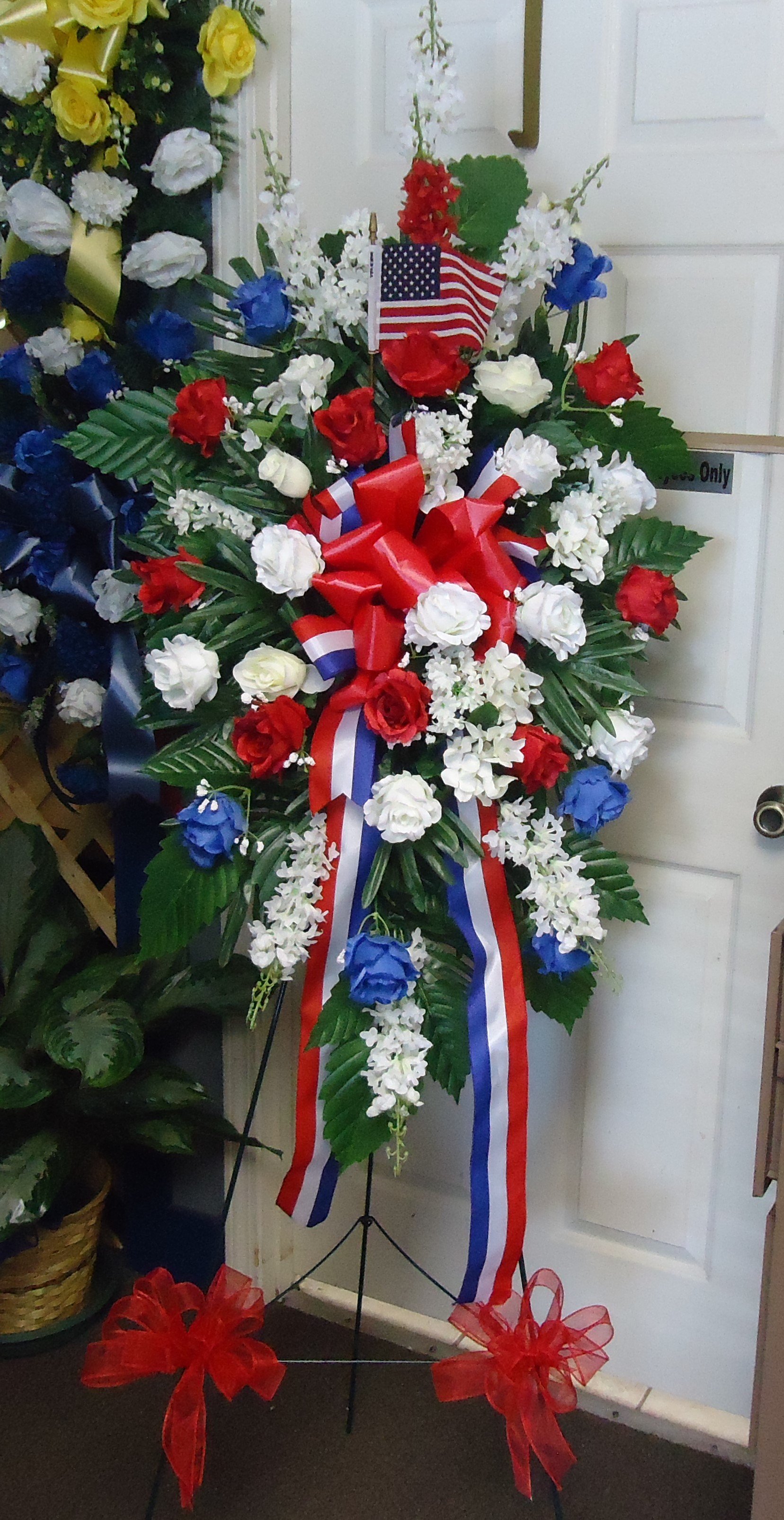 (3A) "SILK" Standing Spray
(Pic. Red, White & Blue)
(Colors Vary)
$150.00