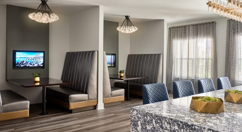 Solis Sharon Square 4