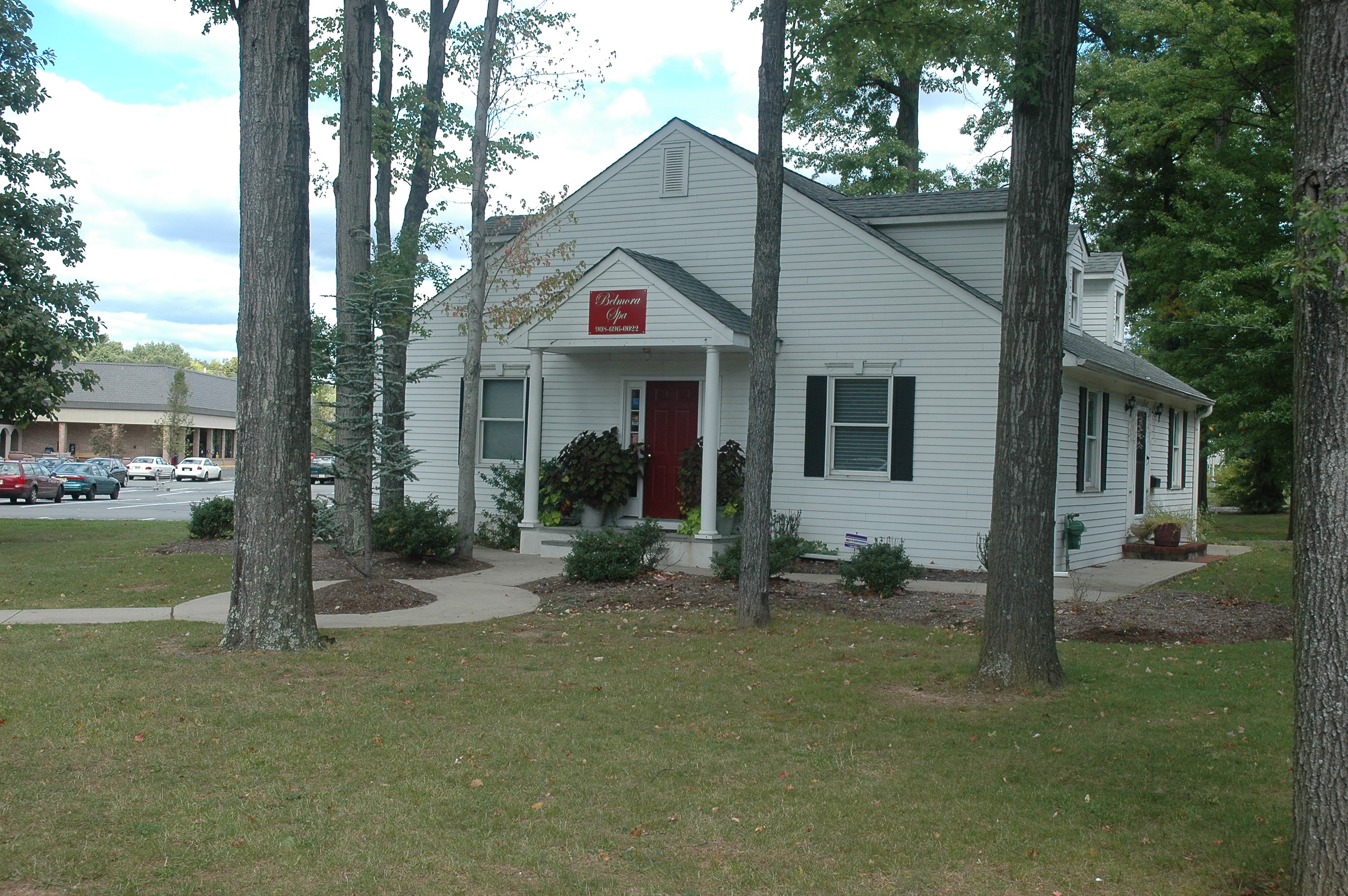 Exterior of salon||||