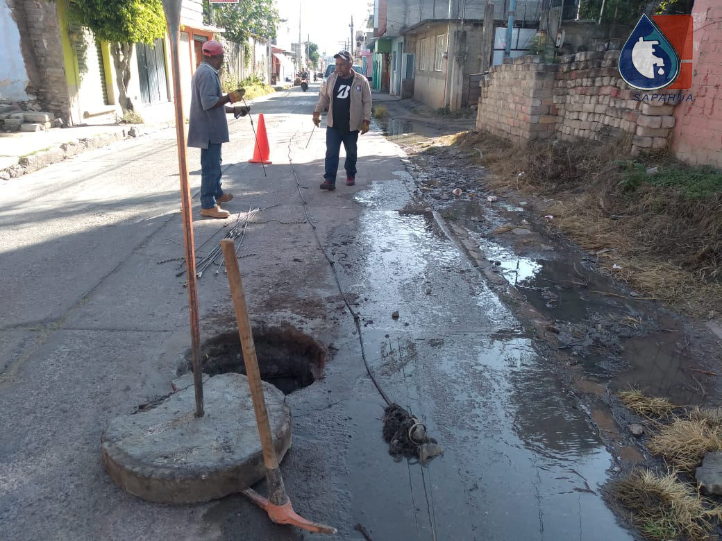 SONDEO DE DRENAJE EN LA CALLE MICAELA GALINDO COL. CENTRO