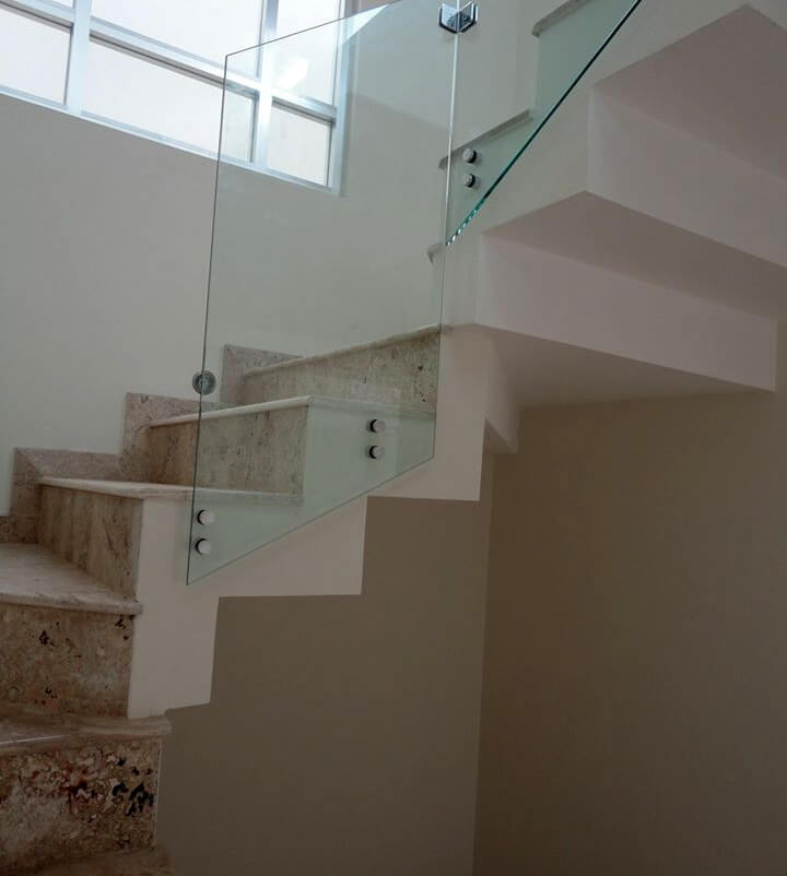 Aluminio D’Carlos - Barandales