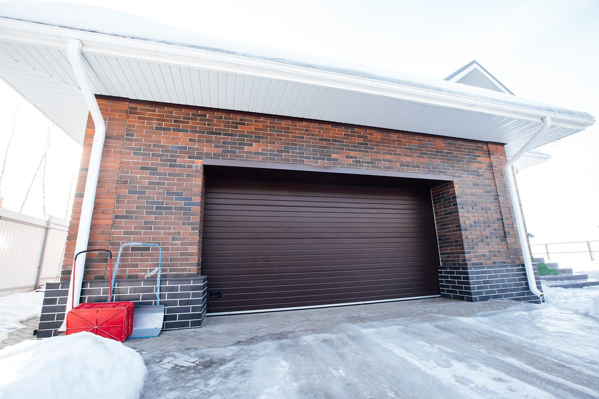 The Most Common Garage Door Problems During Winter
