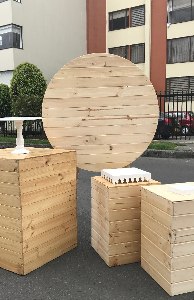 Circulo Efecto 3D Enchapado con Caballete
1m diametro x 1.55cm Altura
$50.000
(SE ADAPTA AL COLOR QUE GUSTE)