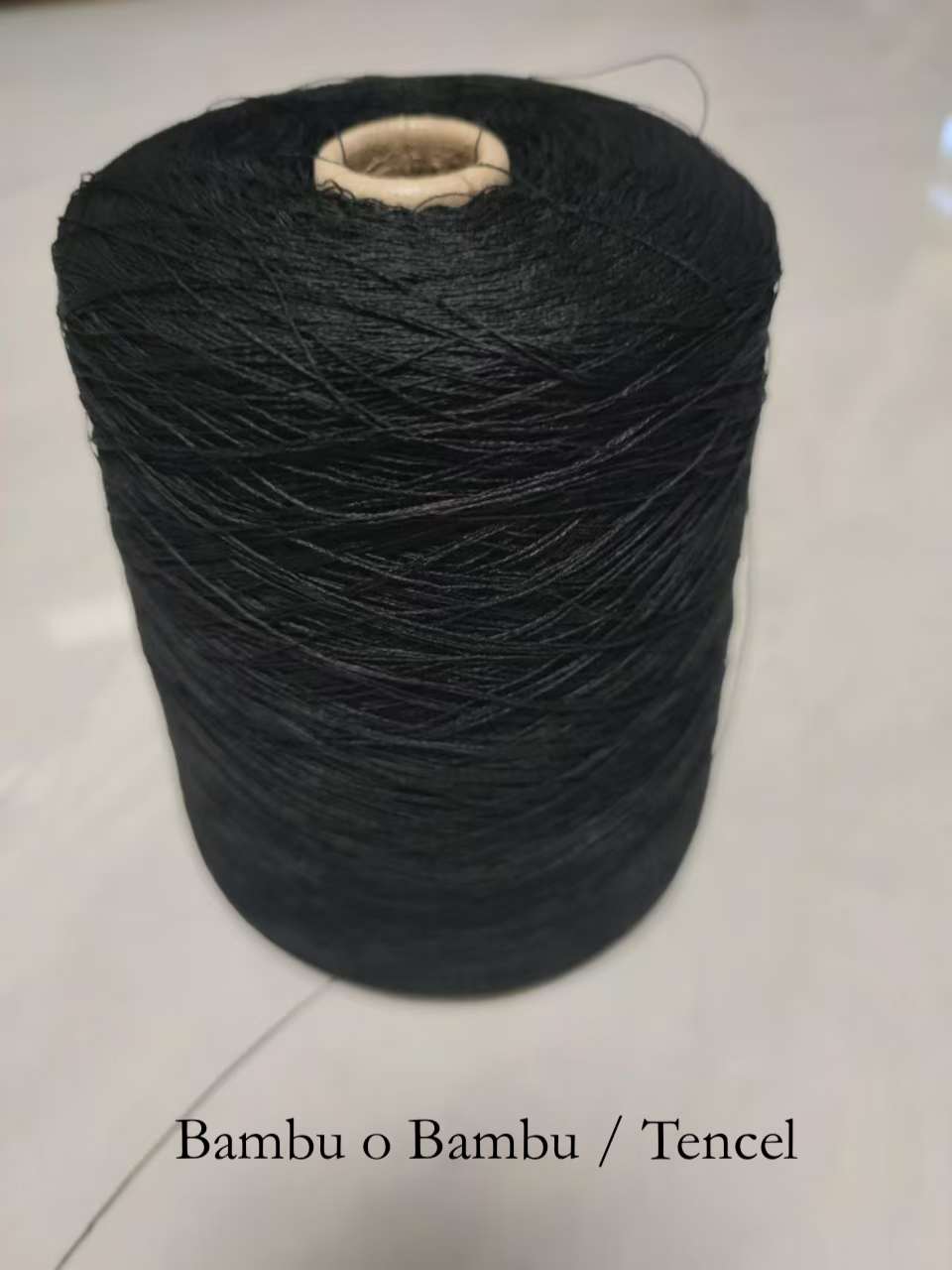 https://0201.nccdn.net/1_2/000/000/0f8/1ac/bamboosockblack.jpg