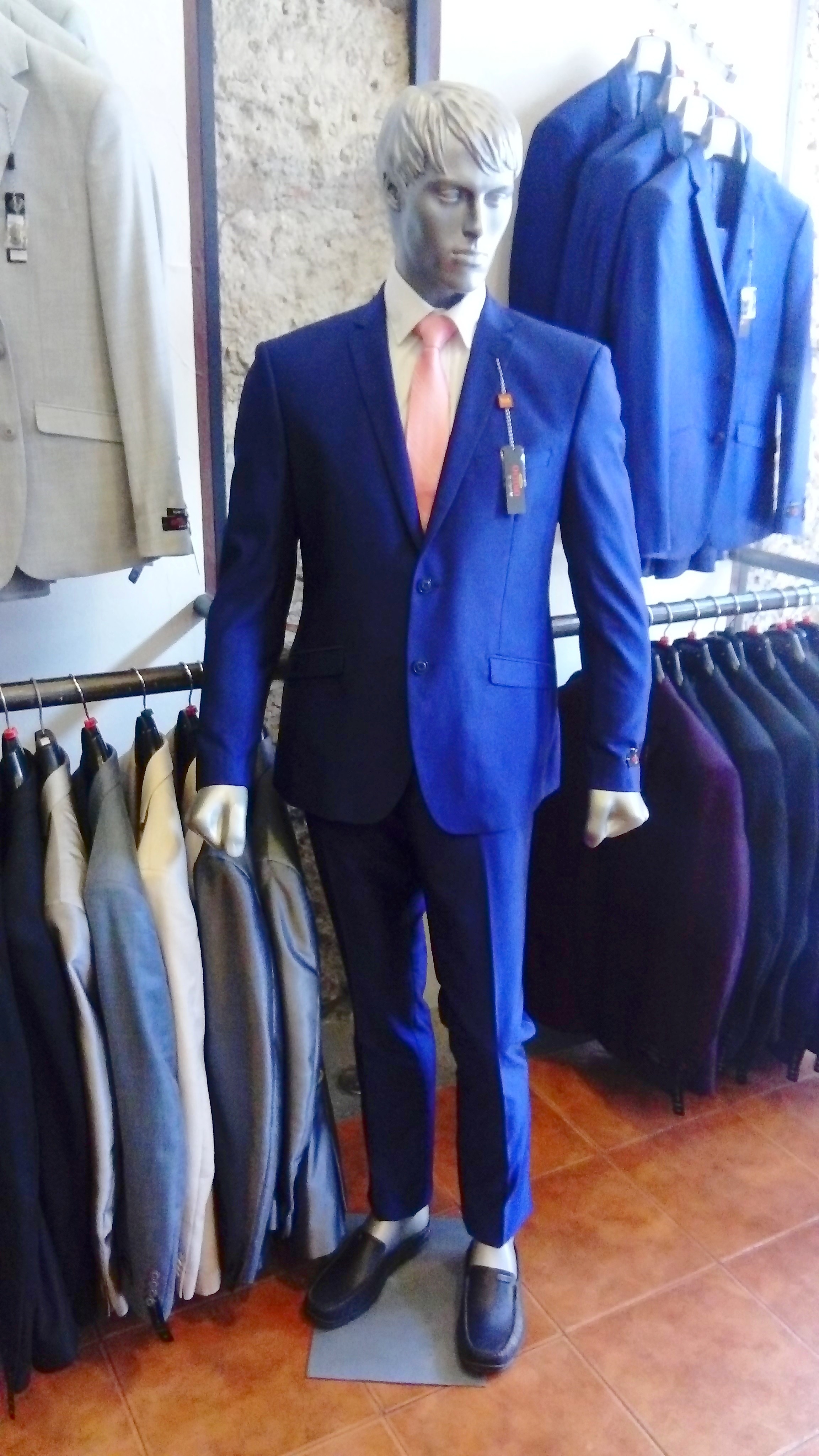     TRAJE OTTIMO AZUL $ 2,900.00
