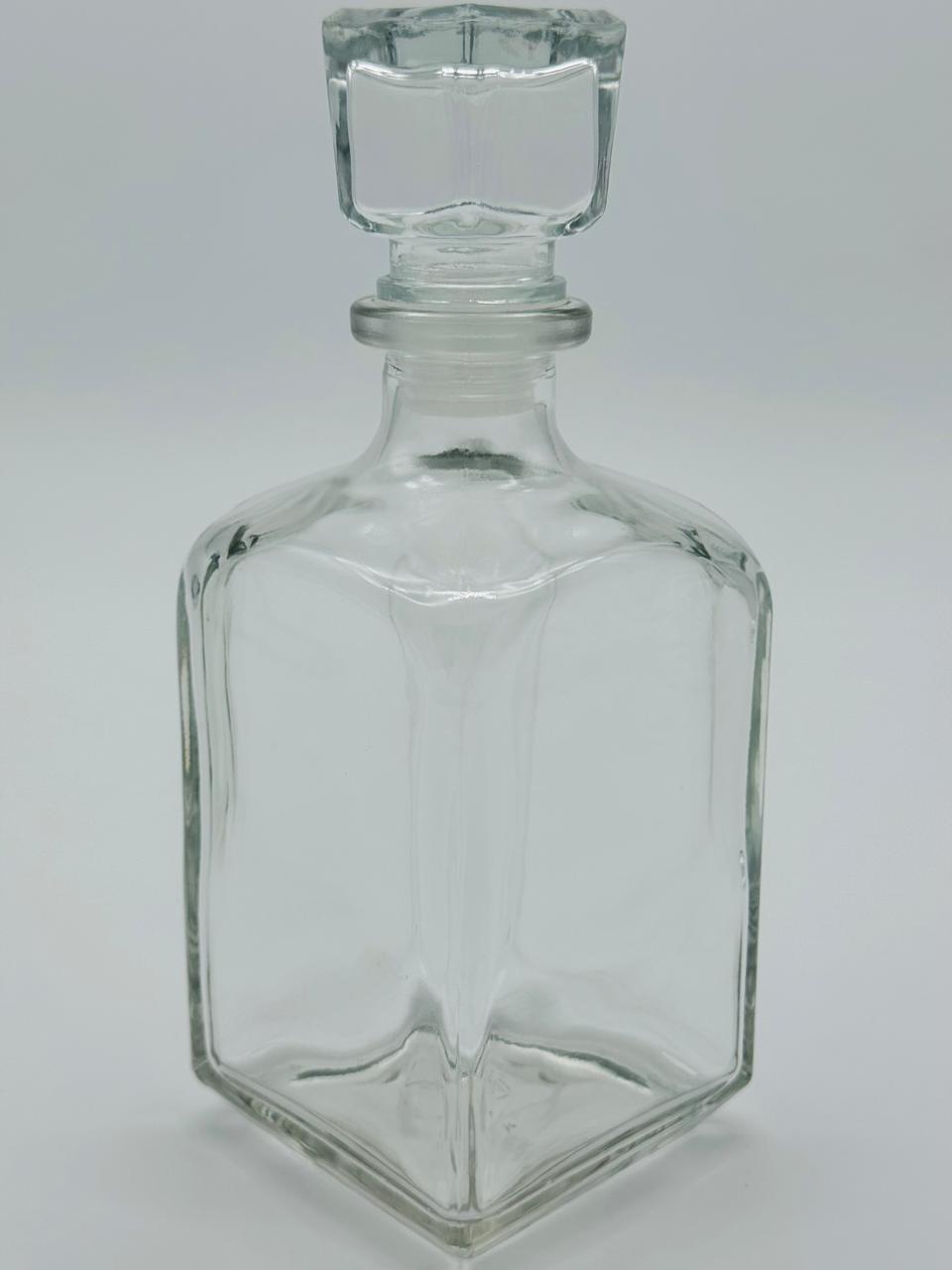 Licorera Cuadrada Lisa 1L

