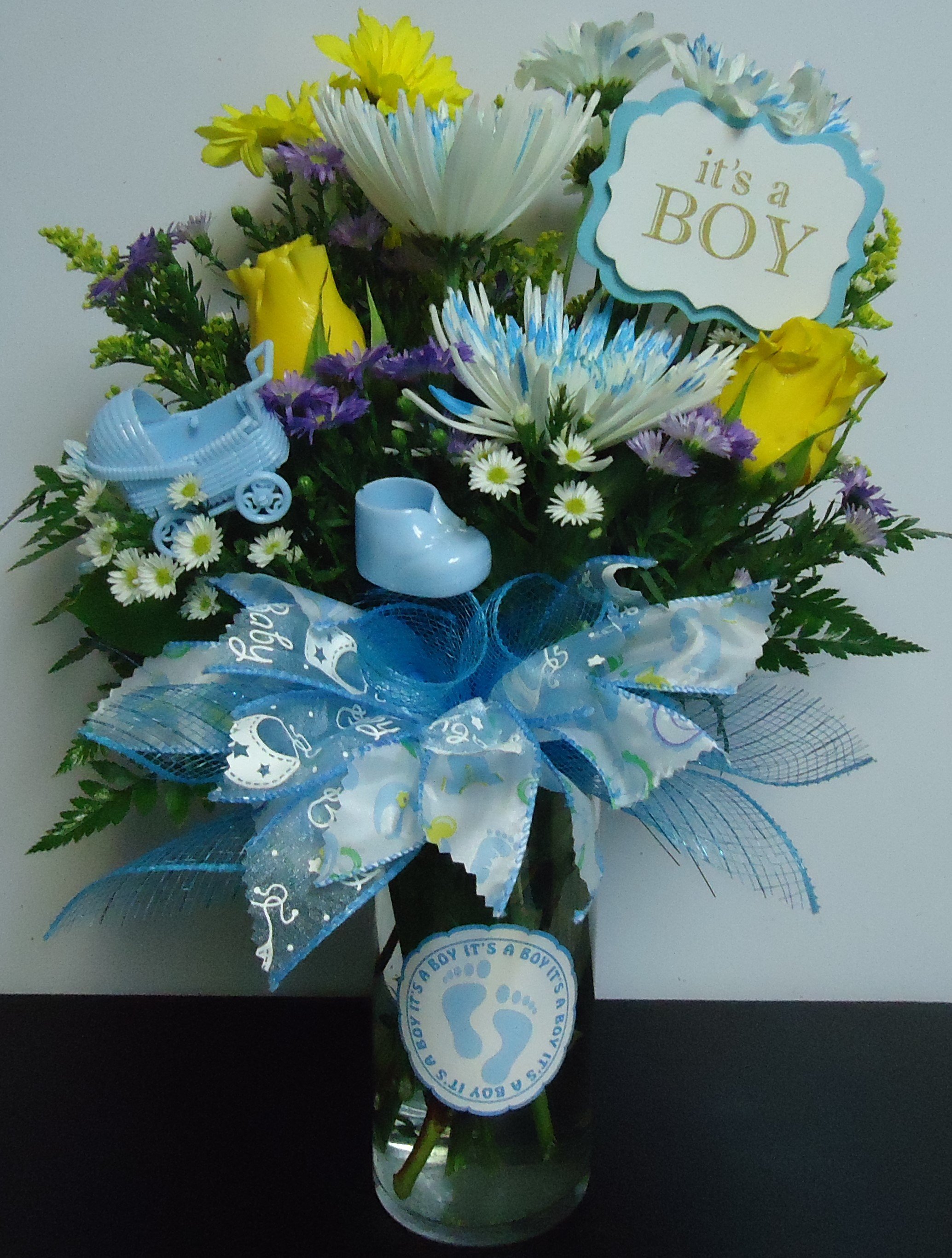 (7)  (Designer's Choice)
"IT'S A BOY" 
Fresh Mix Vase
   $ 60.00