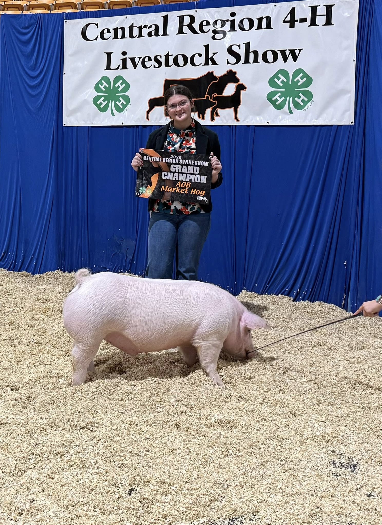 Piper Allen
2026 Tennessee Central Region Show
Champion AOB Market Hog
2026 Tennessee State
4-H/FFA Swine Show
Reserve Champion
Chester White Market Hog
Reserve Champion TN Bred
Chester White Market Hog