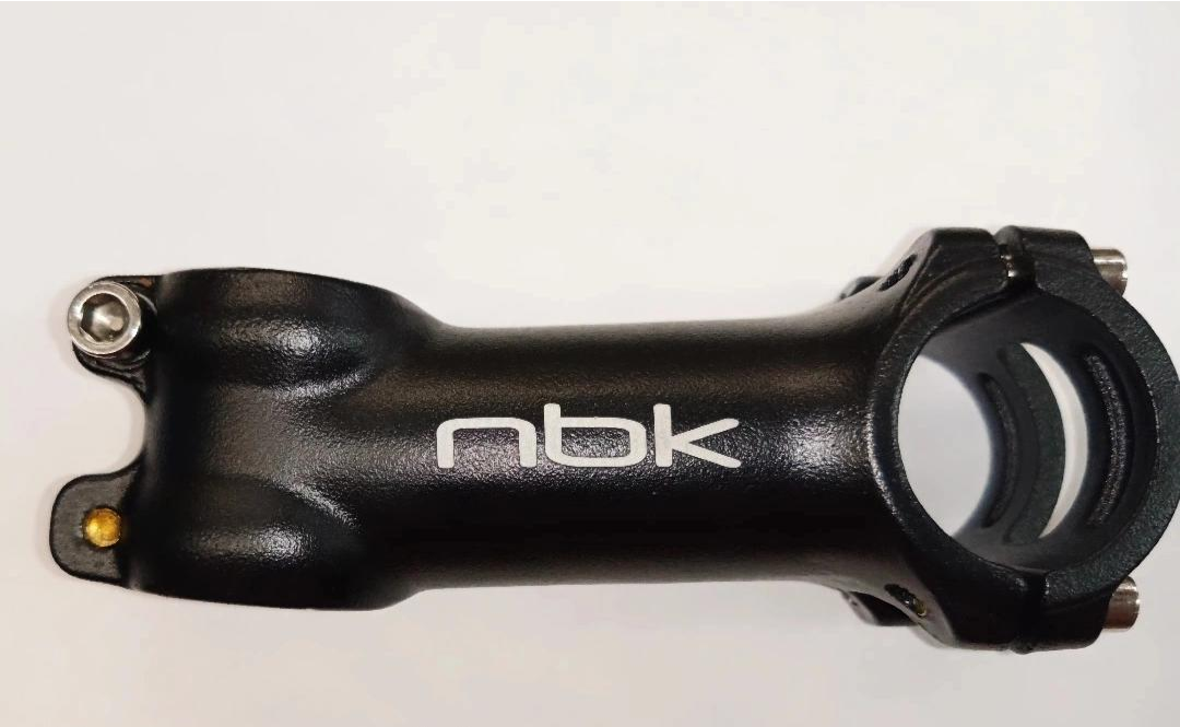 Poste para Manubrio Marca "NBK"