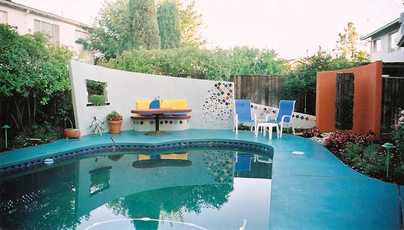 https://0201.nccdn.net/1_2/000/000/0fb/a49/pool-deck-5.jpg