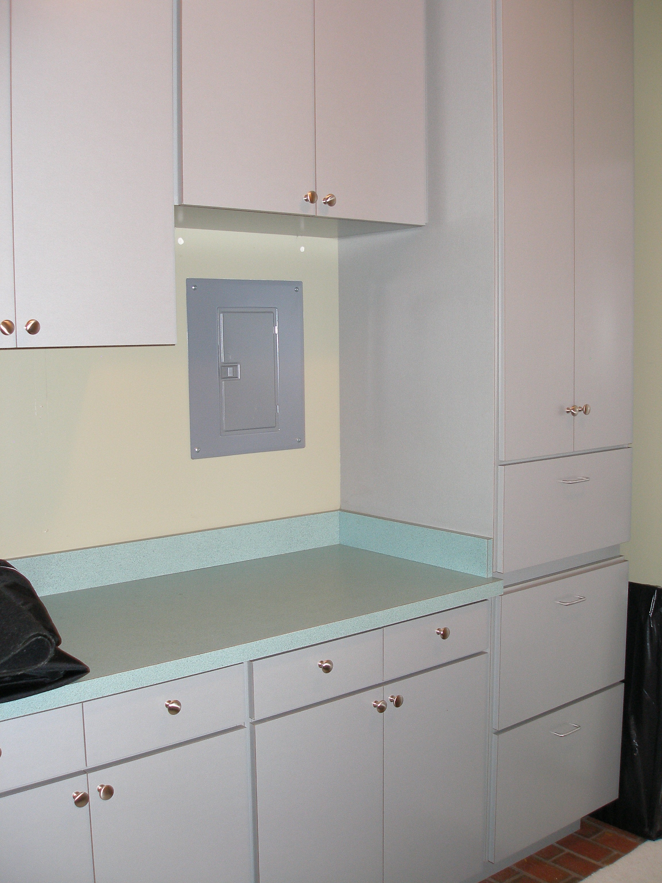 https://0201.nccdn.net/1_2/000/000/0fc/08b/utility-room-home.jpg