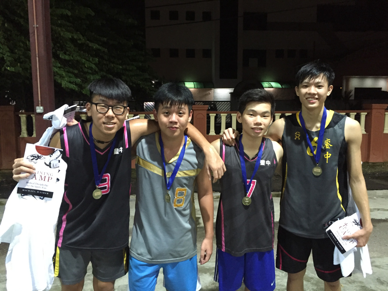 Guys Winners: BKB Non Stop