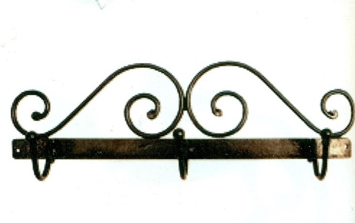 https://0201.nccdn.net/1_2/000/000/0fd/61a/Perchero-caracol-40-x-22-cms-730x460.jpg