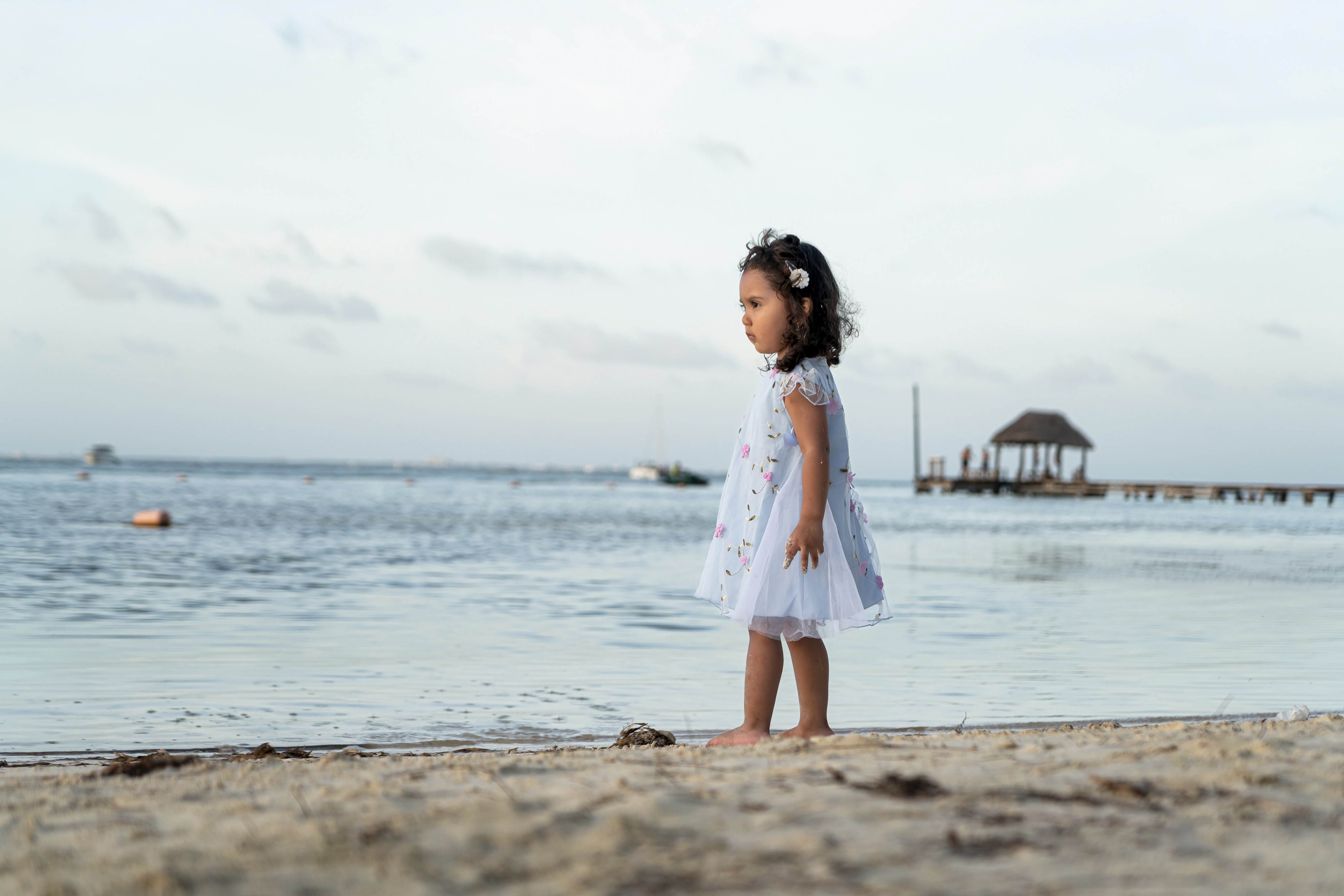 https://0201.nccdn.net/1_2/000/000/0ff/18d/luxartifices-riviera-maya-beach-family-photos0029.jpg