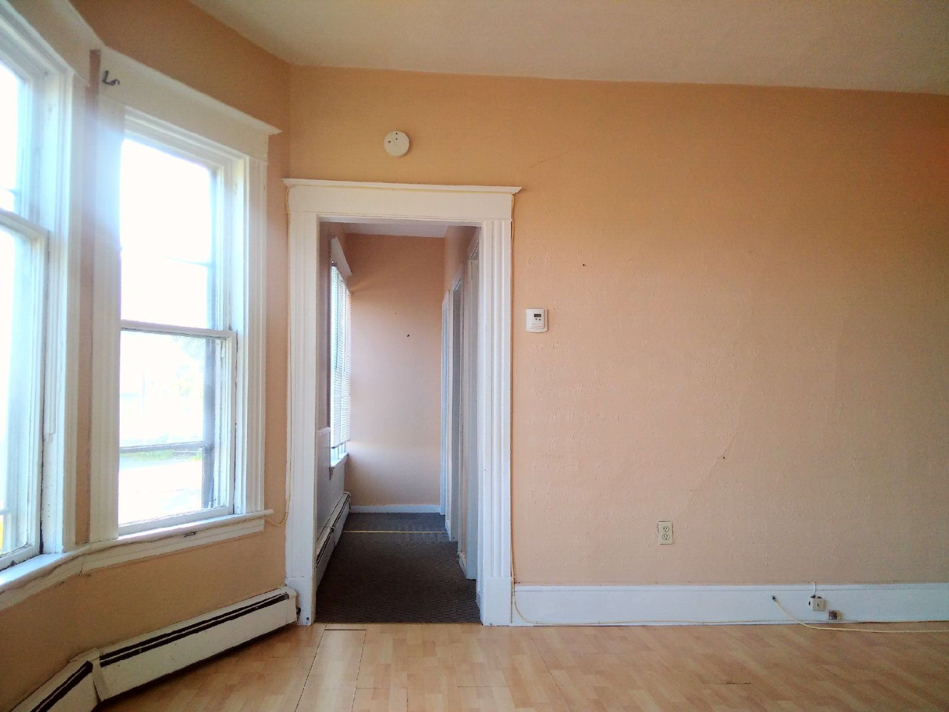 421 Douglas Ave. #2 Living Room