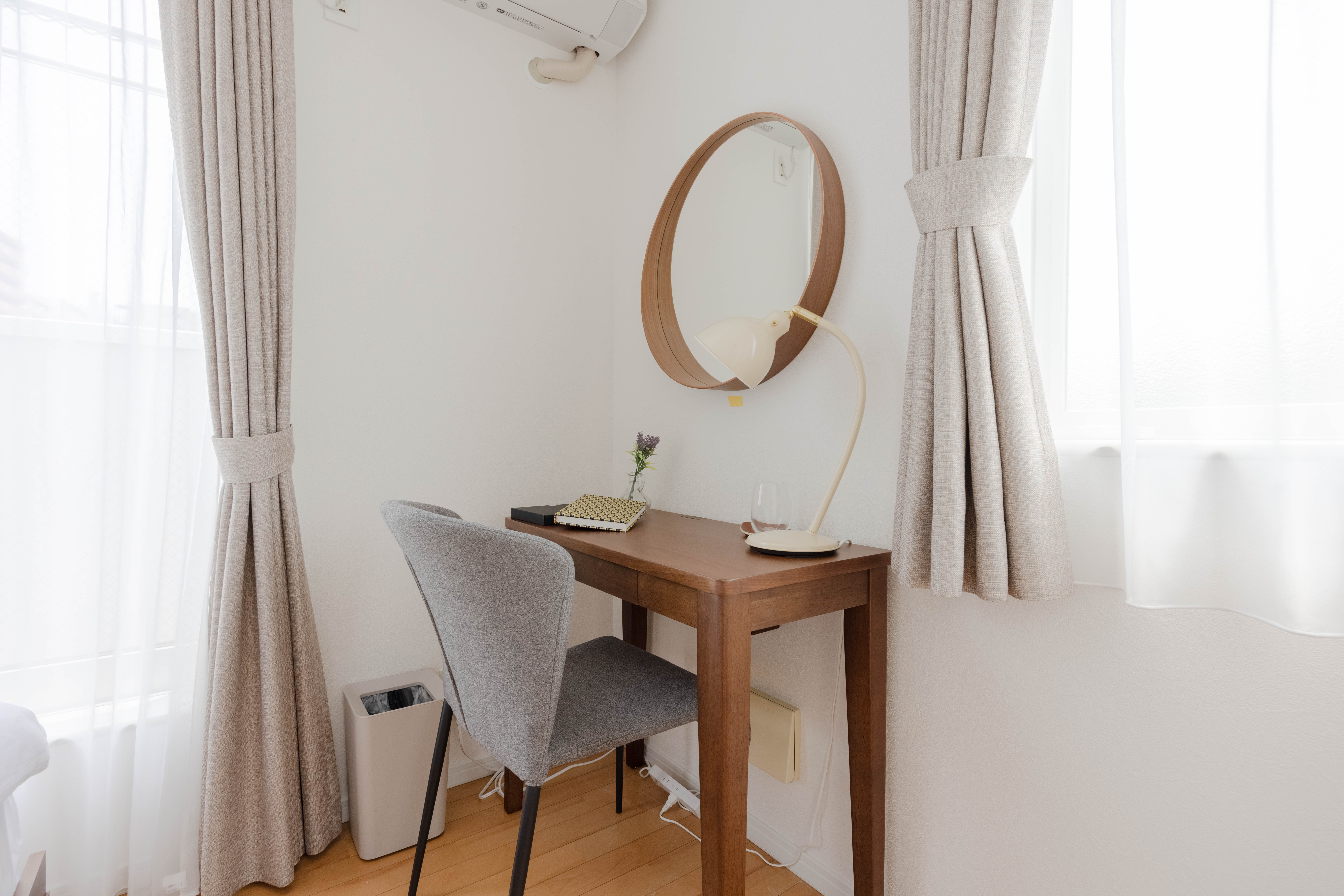 All Bedrooms Equipped with Desk